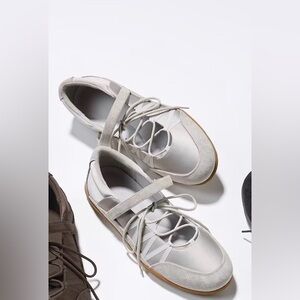 Ballet flats